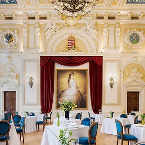 ***** Otel Aurea Ana Palace By Eurostars Company Macaristan
