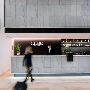 **** فندق Cube جمهورية التشيك