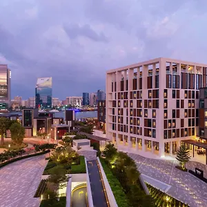 Hotel Canopy By Hilton Al Seef Dubaj