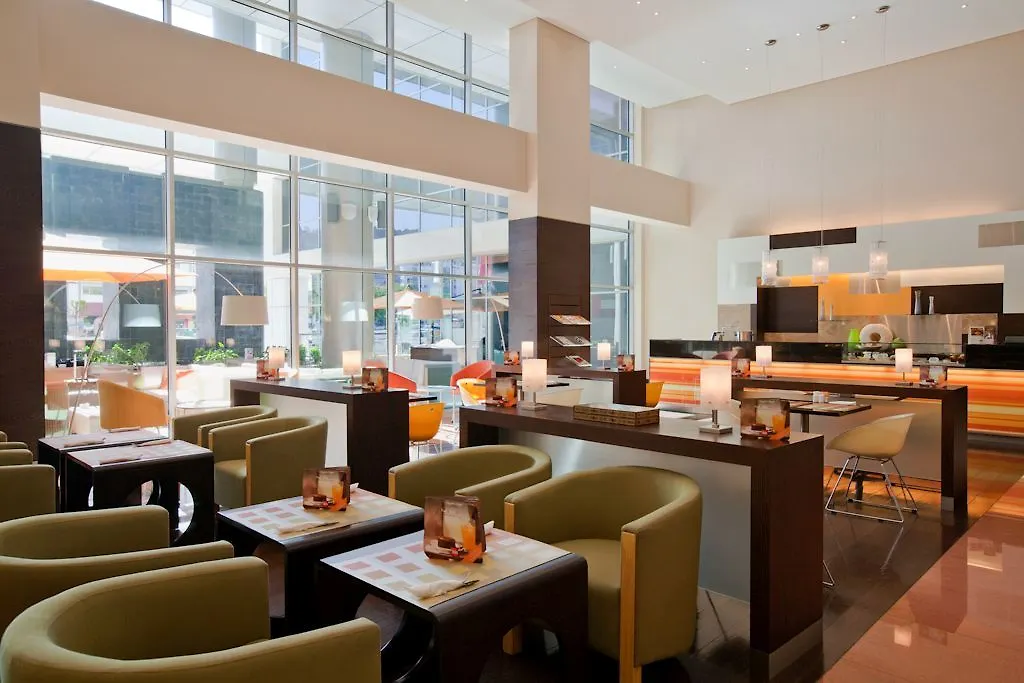 Hotel Ibis Al Rigga Dubaj 3*,